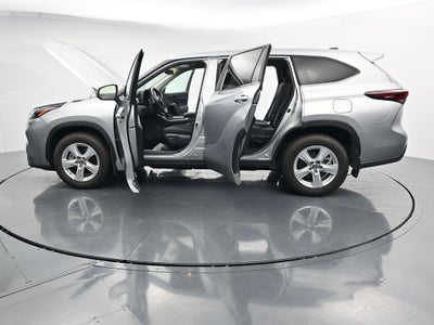 2024 Toyota Highlander LE
