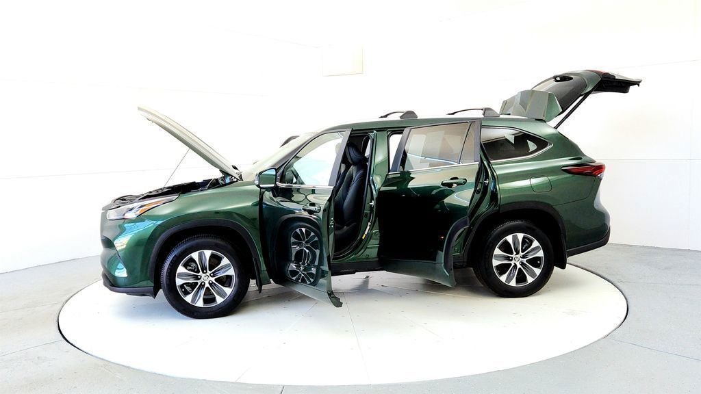 2024 Toyota Highlander XLE