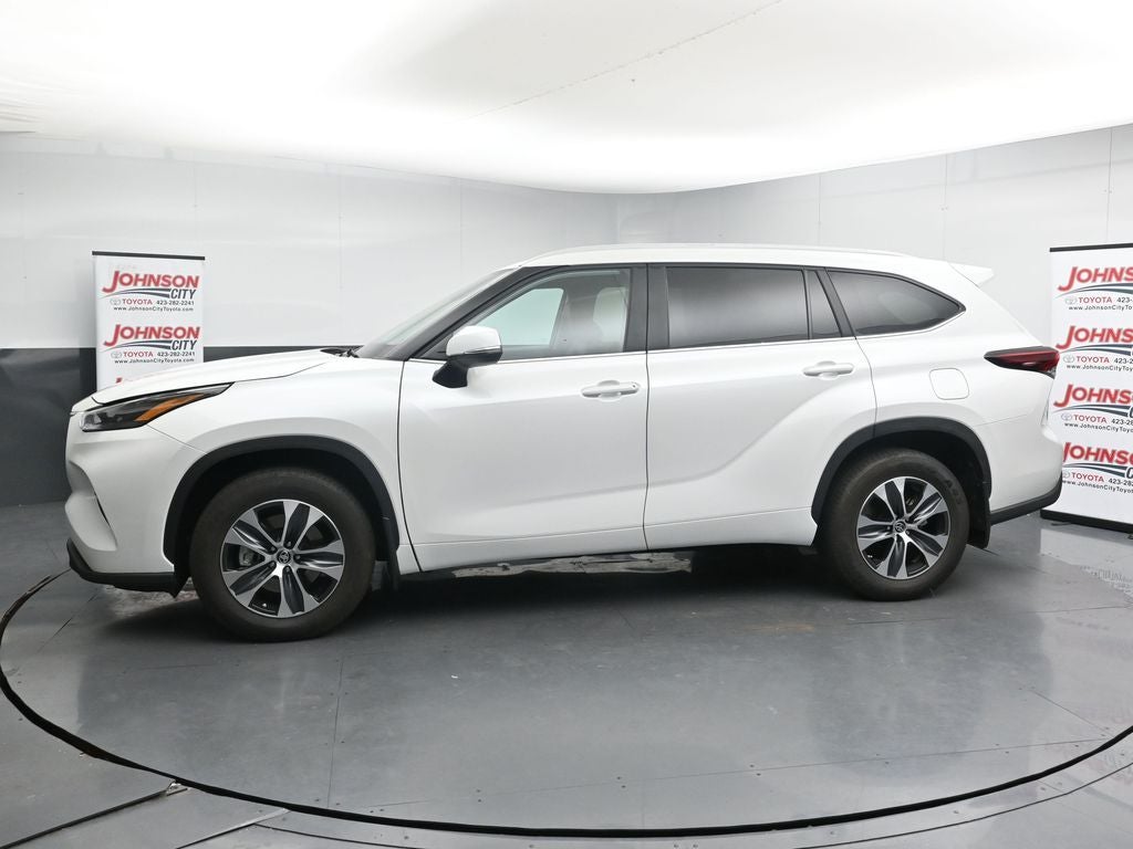 2024 Toyota Highlander XLE