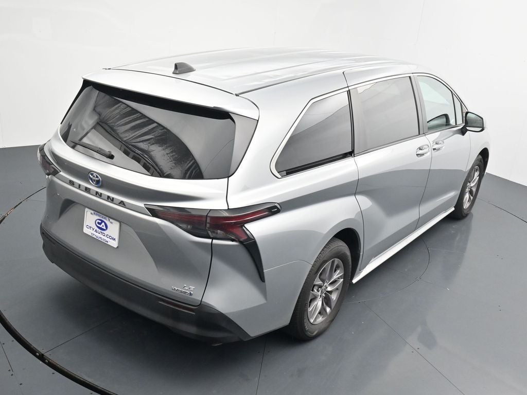2024 Toyota Sienna LE 8 Passenger