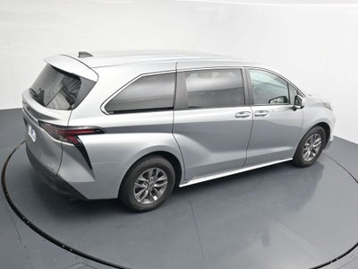 2024 Toyota Sienna LE 8 Passenger