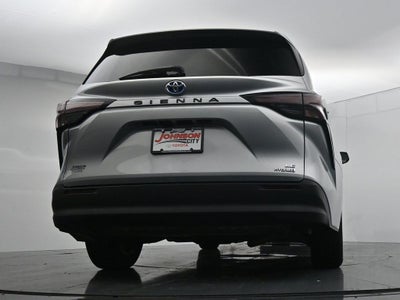 2024 Toyota Sienna LE 8 Passenger