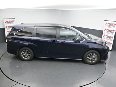 2024 Toyota Sienna LE 8 Passenger