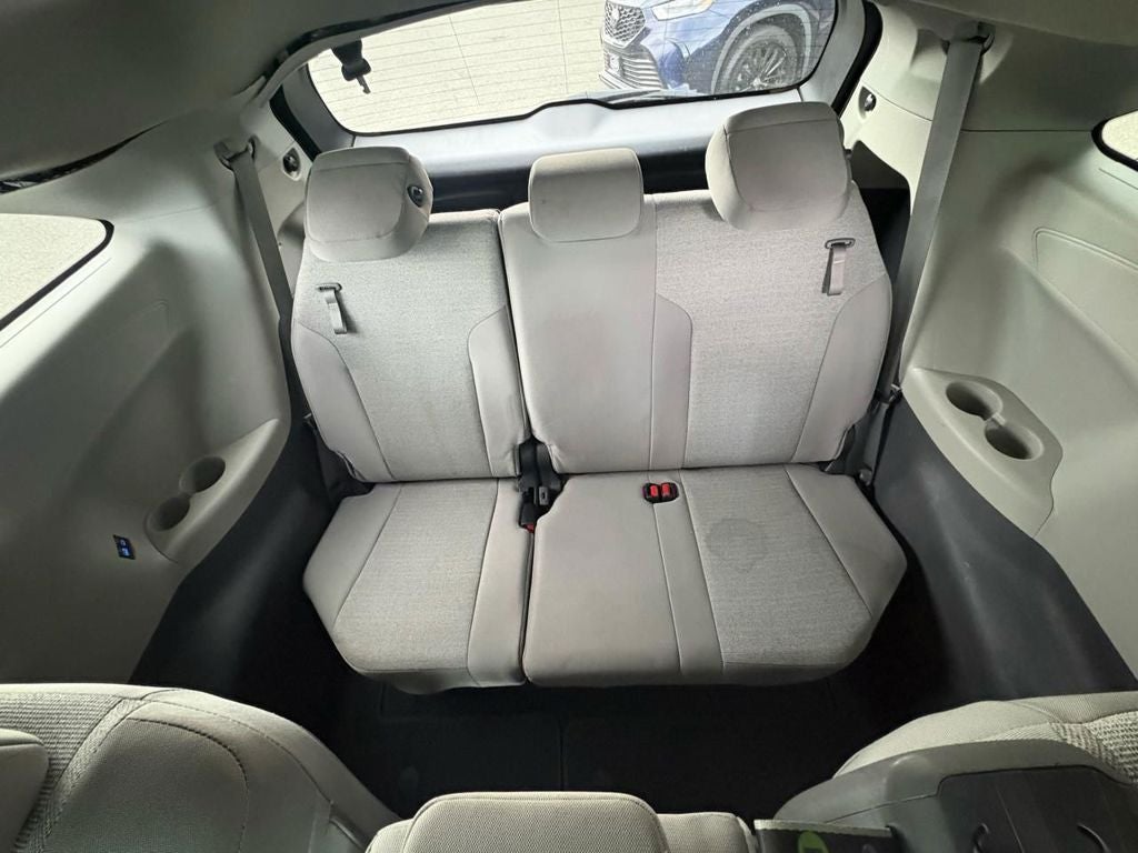 2024 Toyota Sienna LE 8 Passenger
