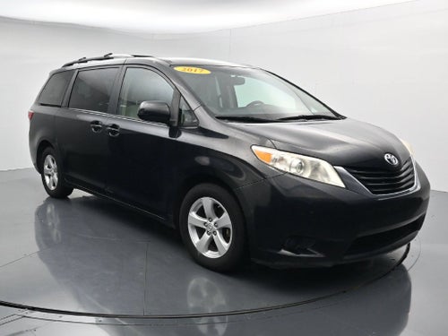 2017 Toyota Sienna LE 8 Passenger