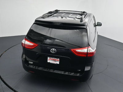 2017 Toyota Sienna LE 8 Passenger