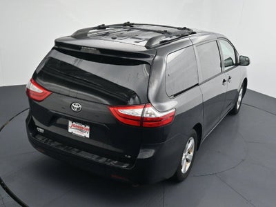 2017 Toyota Sienna LE 8 Passenger