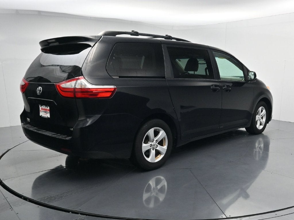 2017 Toyota Sienna LE 8 Passenger