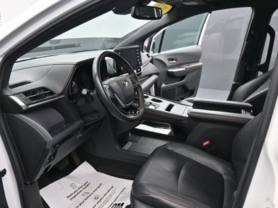 2023 Toyota Sienna XSE 7 Passenger