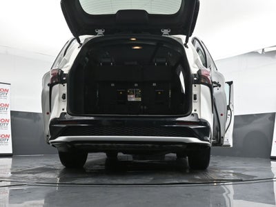 2023 Toyota Sienna XSE 7 Passenger
