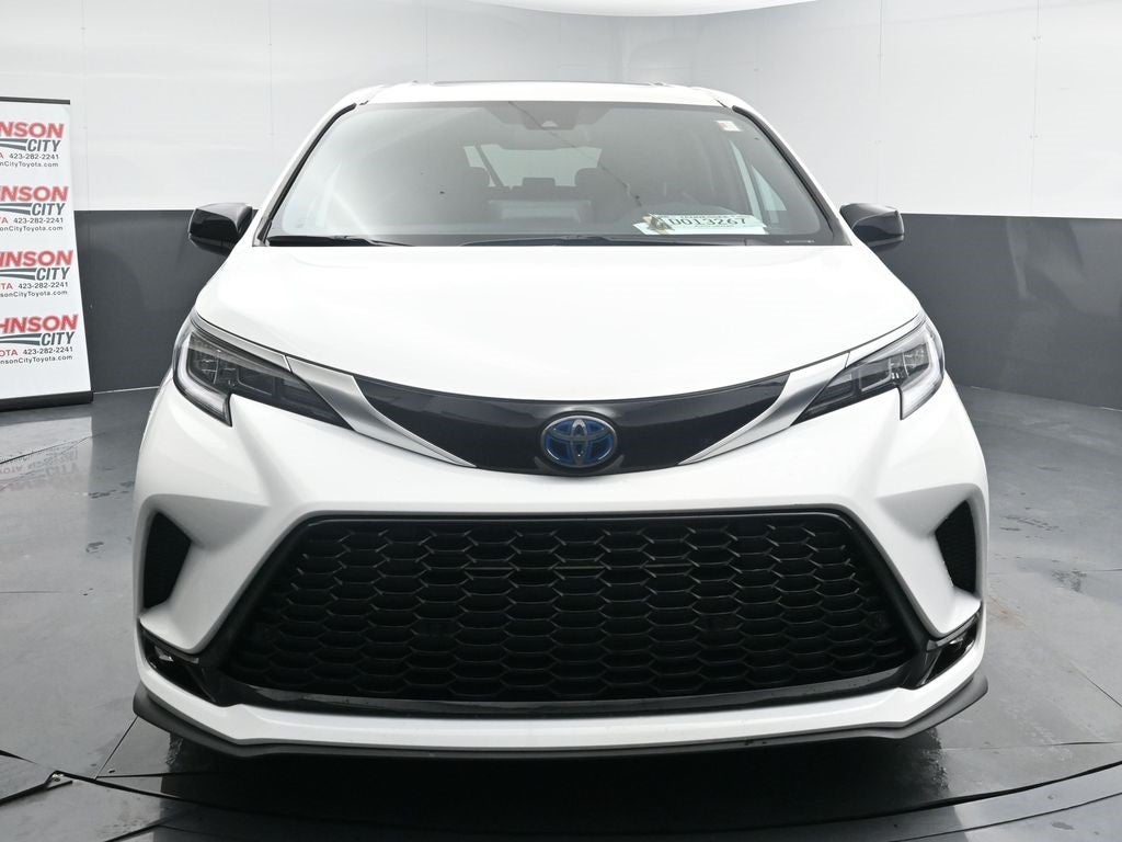 2023 Toyota Sienna XSE 7 Passenger