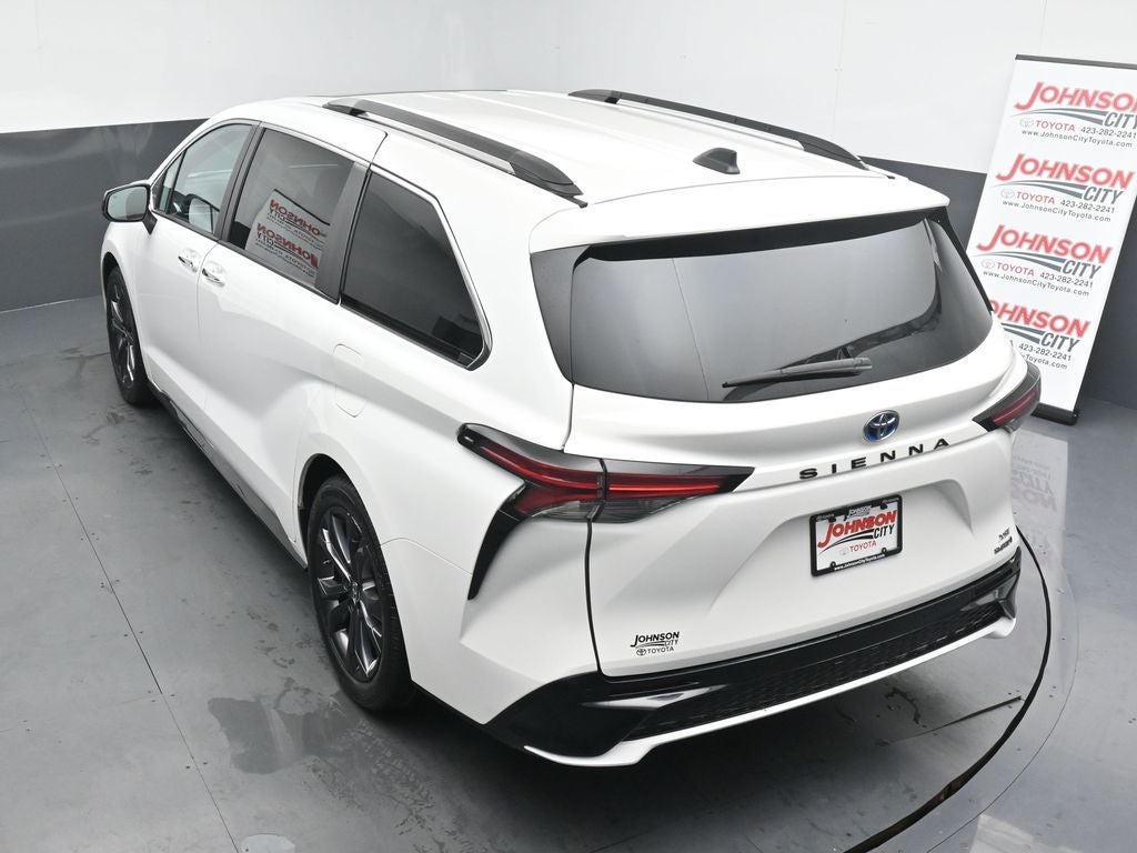 2023 Toyota Sienna XSE 7 Passenger