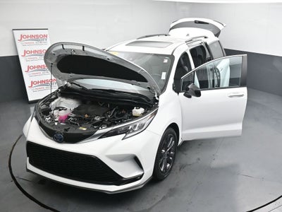 2023 Toyota Sienna XSE 7 Passenger