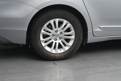 2016 Toyota Sienna XLE 8 Passenger