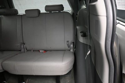 2016 Toyota Sienna XLE 8 Passenger