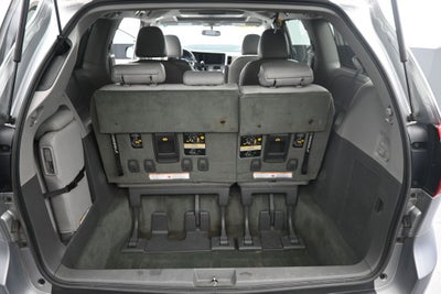 2016 Toyota Sienna XLE 8 Passenger