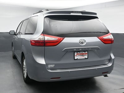 2016 Toyota Sienna XLE 8 Passenger