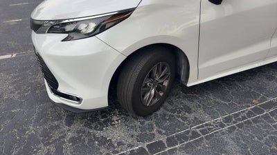 2024 Toyota Sienna XLE 8 Passenger