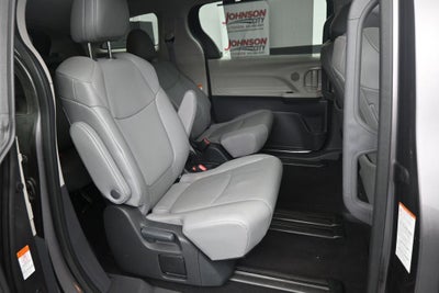 2024 Toyota Sienna XLE 8 Passenger
