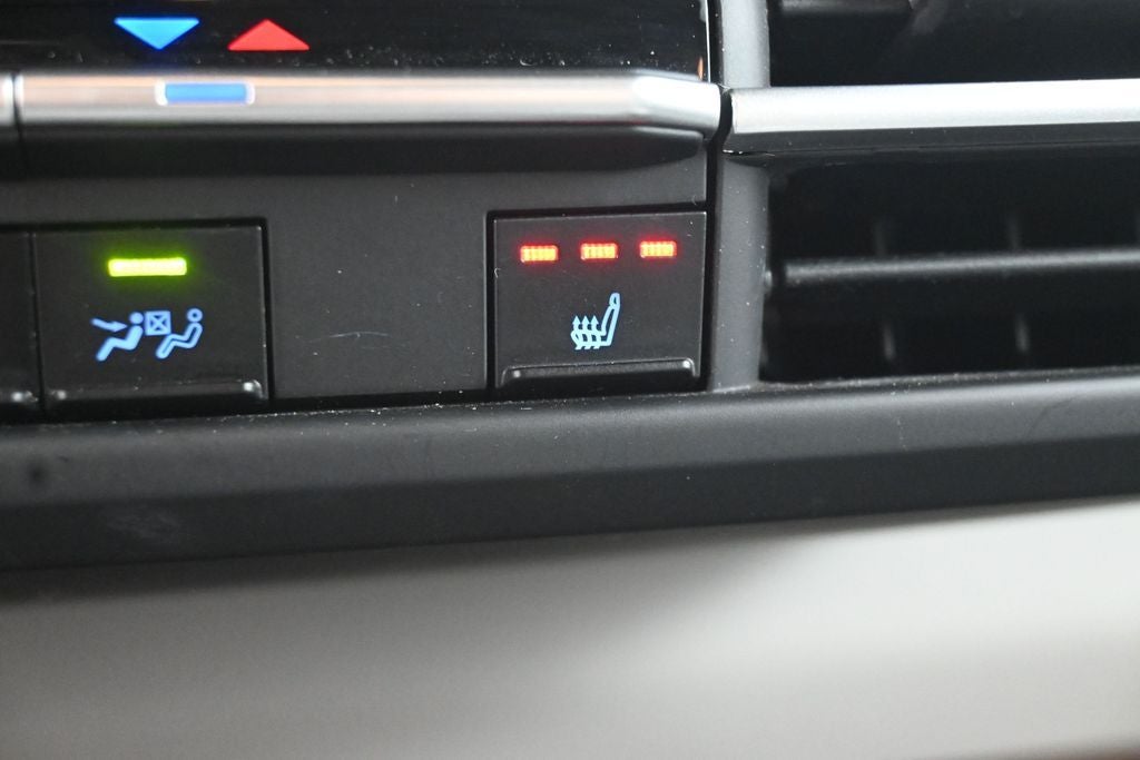 2024 Toyota Sienna XLE 8 Passenger