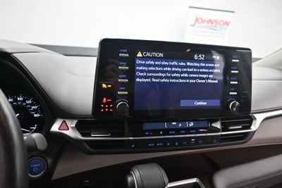 2024 Toyota Sienna XLE 8 Passenger