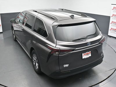 2024 Toyota Sienna XLE 8 Passenger