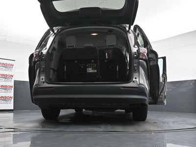 2024 Toyota Sienna XLE 8 Passenger