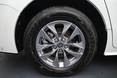 2024 Toyota Sienna XLE 8 Passenger