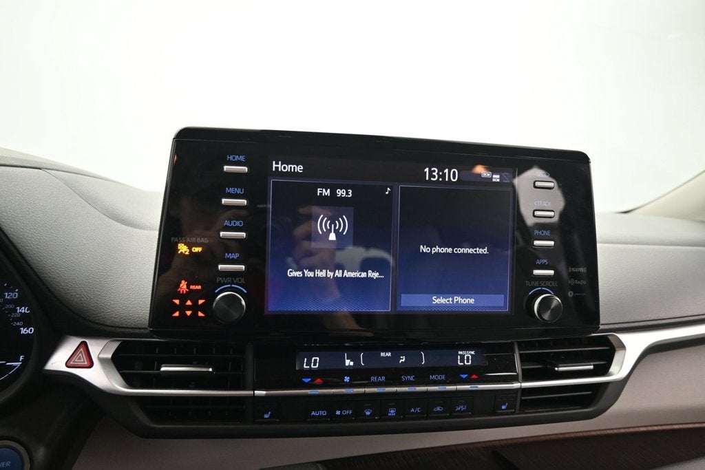 2024 Toyota Sienna XLE 8 Passenger