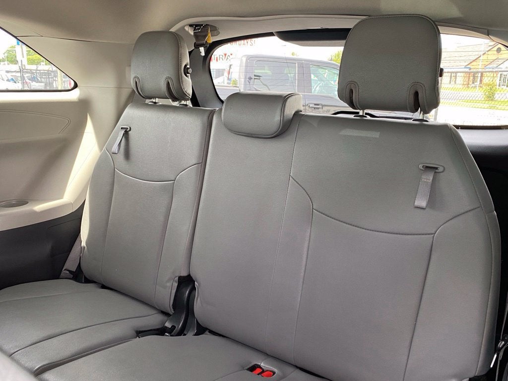2023 Toyota Sienna XLE 8 Passenger