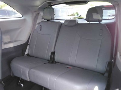 2024 Toyota Sienna XLE 8 Passenger