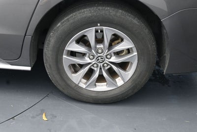 2024 Toyota Sienna XLE 8 Passenger