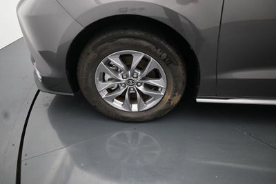 2024 Toyota Sienna XLE 8 Passenger