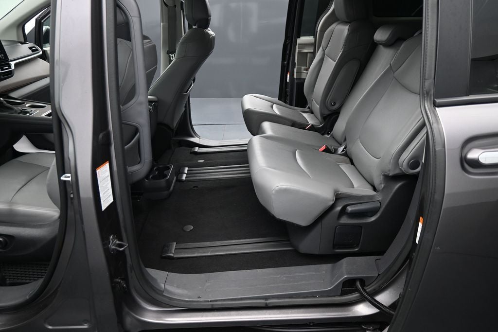 2024 Toyota Sienna XLE 8 Passenger