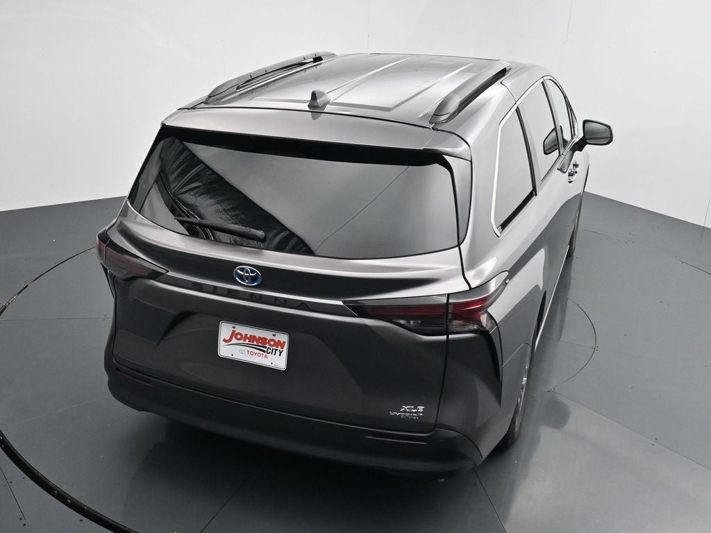 2024 Toyota Sienna XLE 8 Passenger
