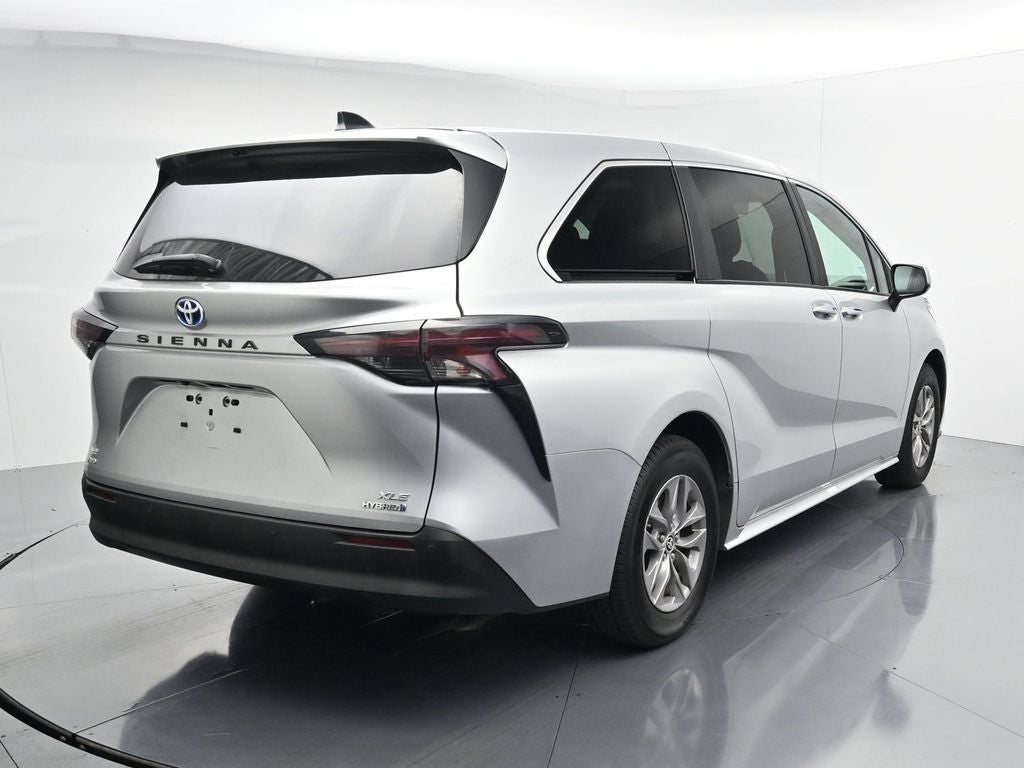 2023 Toyota Sienna XLE 7 Passenger