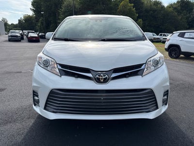 2020 Toyota Sienna XLE Premium 8 Passenger