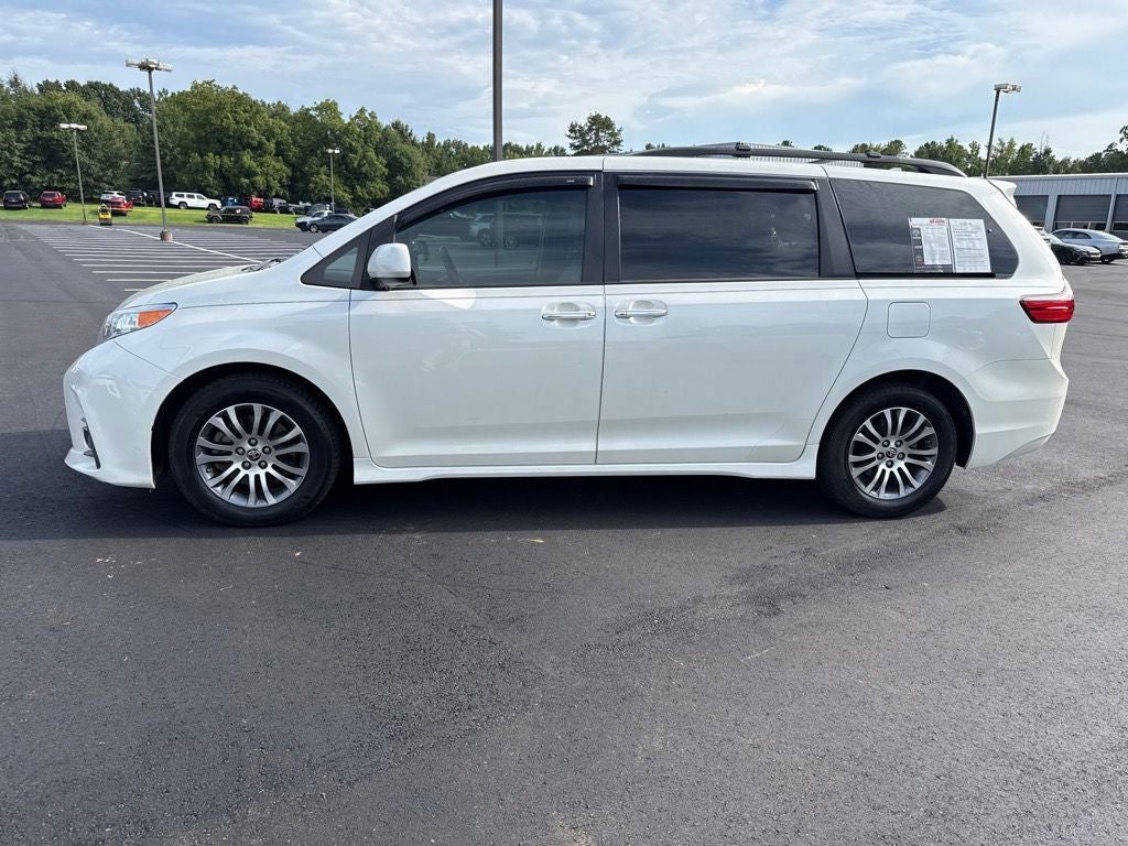 2020 Toyota Sienna XLE Premium 8 Passenger