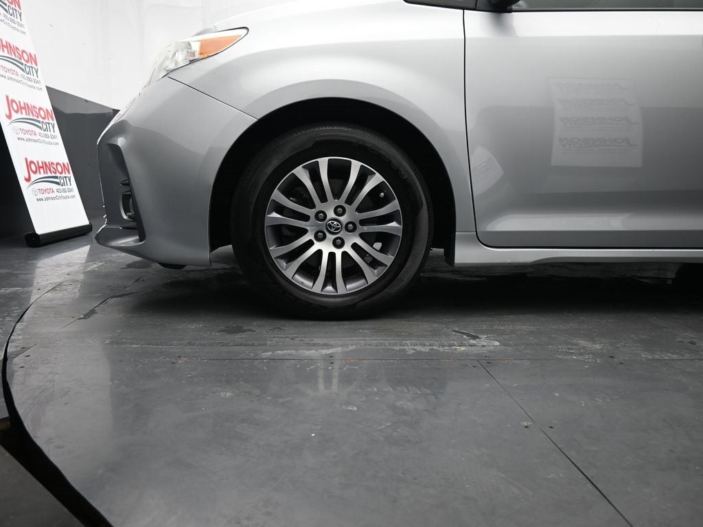 2019 Toyota Sienna XLE 7 Passenger