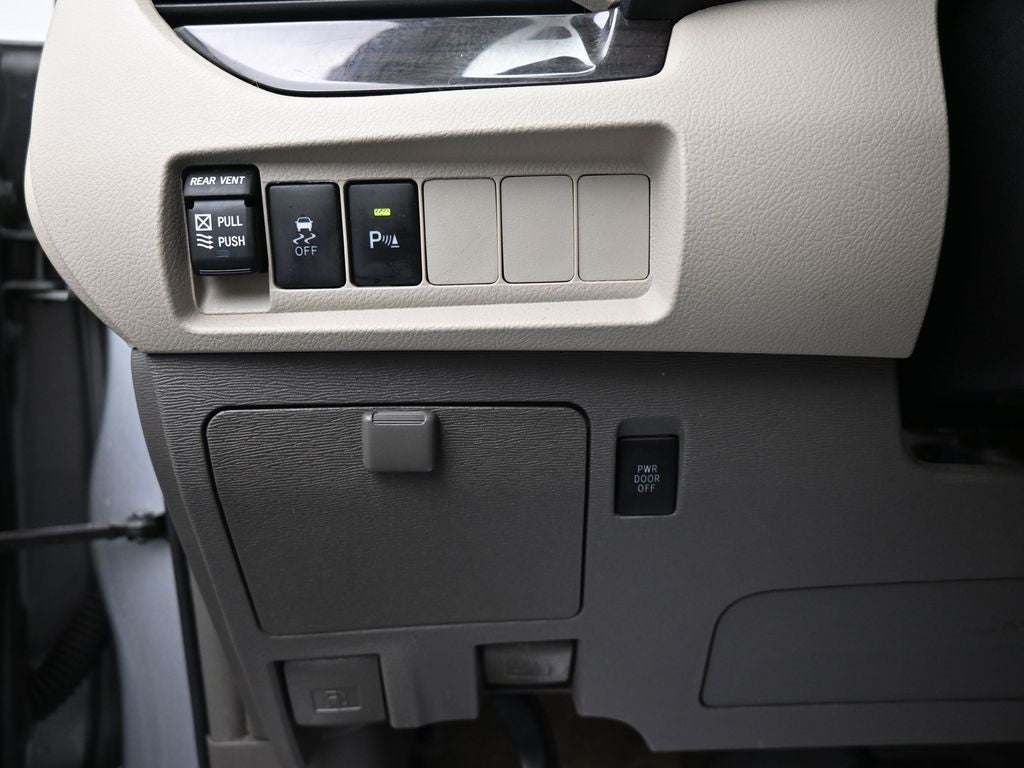 2019 Toyota Sienna XLE 7 Passenger