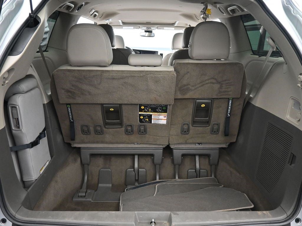 2019 Toyota Sienna XLE 7 Passenger
