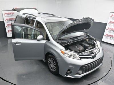2019 Toyota Sienna XLE 7 Passenger