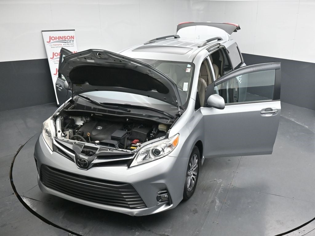 2019 Toyota Sienna XLE 7 Passenger