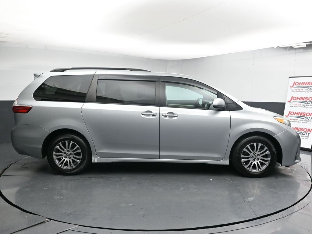 2019 Toyota Sienna XLE 7 Passenger