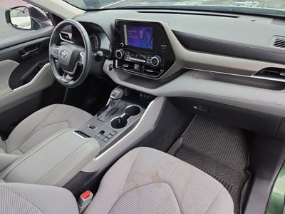 2023 Toyota Highlander LE