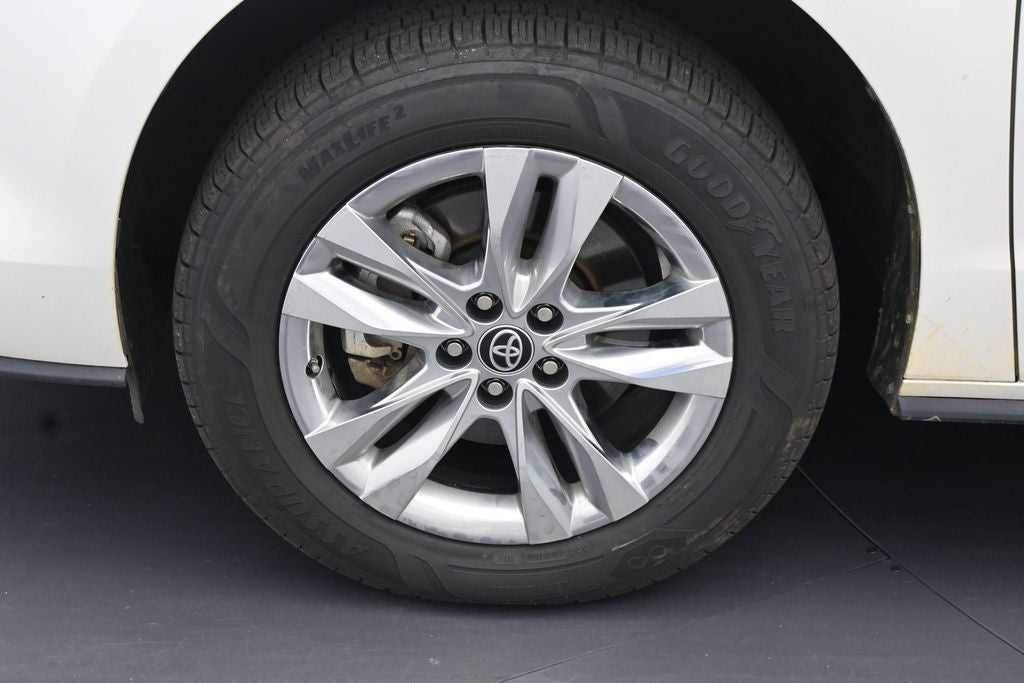 2024 Toyota Sienna Limited 7 Passenger