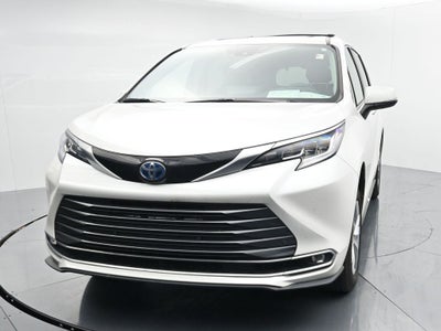 2024 Toyota Sienna Limited 7 Passenger