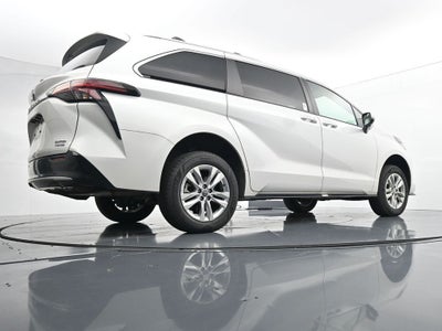 2024 Toyota Sienna Limited 7 Passenger