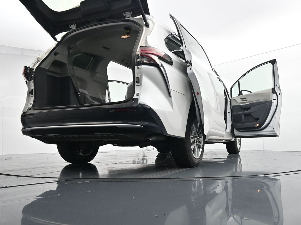 2024 Toyota Sienna Limited 7 Passenger