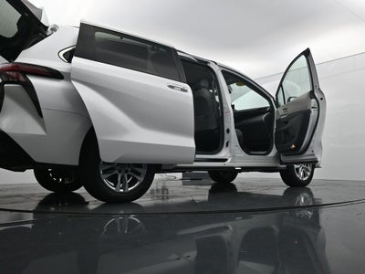 2024 Toyota Sienna Limited 7 Passenger